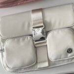 Lululemon Wunderlust corss body bag 3L 23.5×5.5×14.5cm