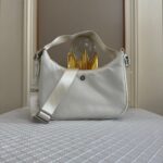 Lululemon underarm bag 3L