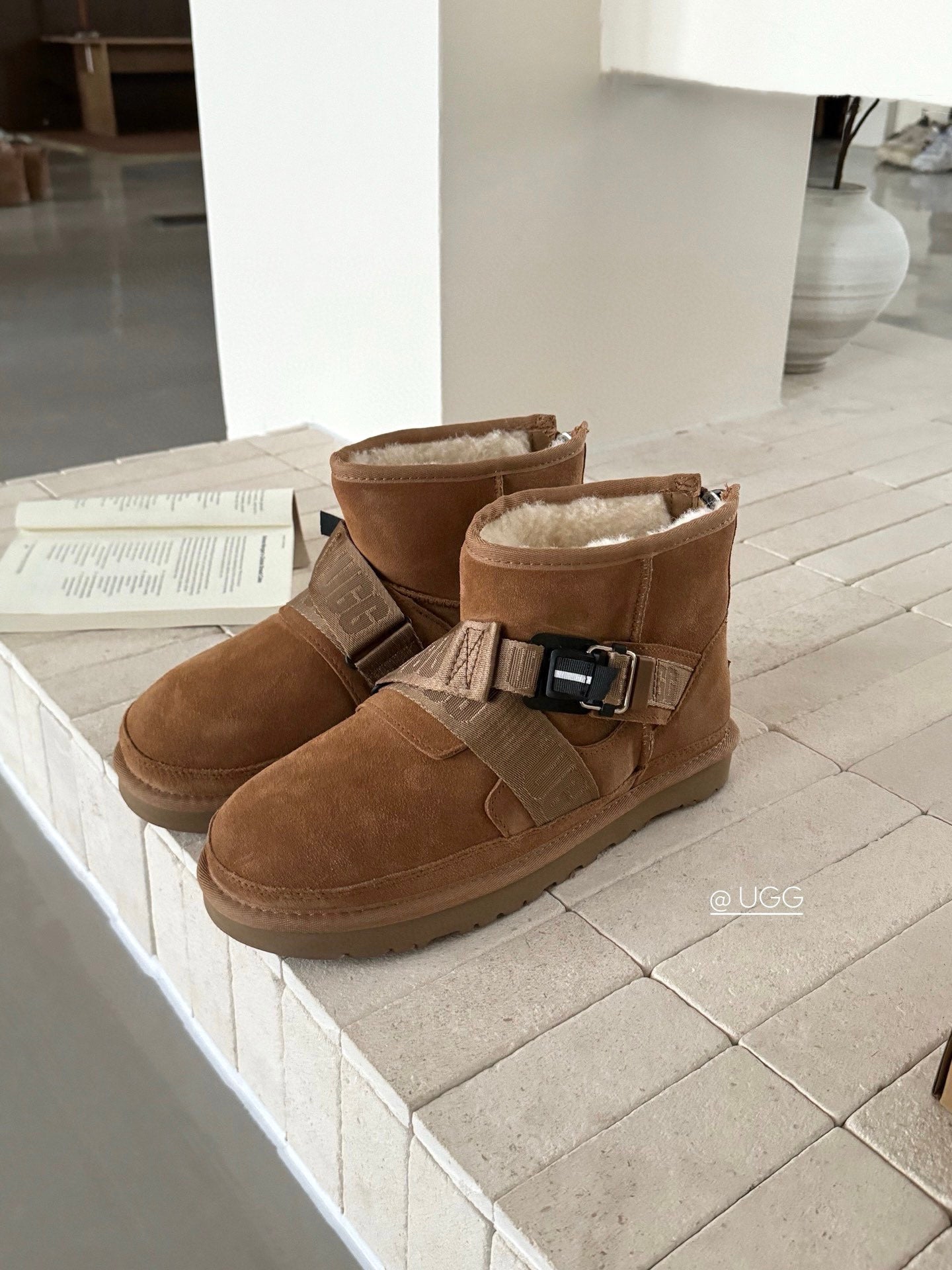 Men's Ugg Shoes Euro size from 40 to 44