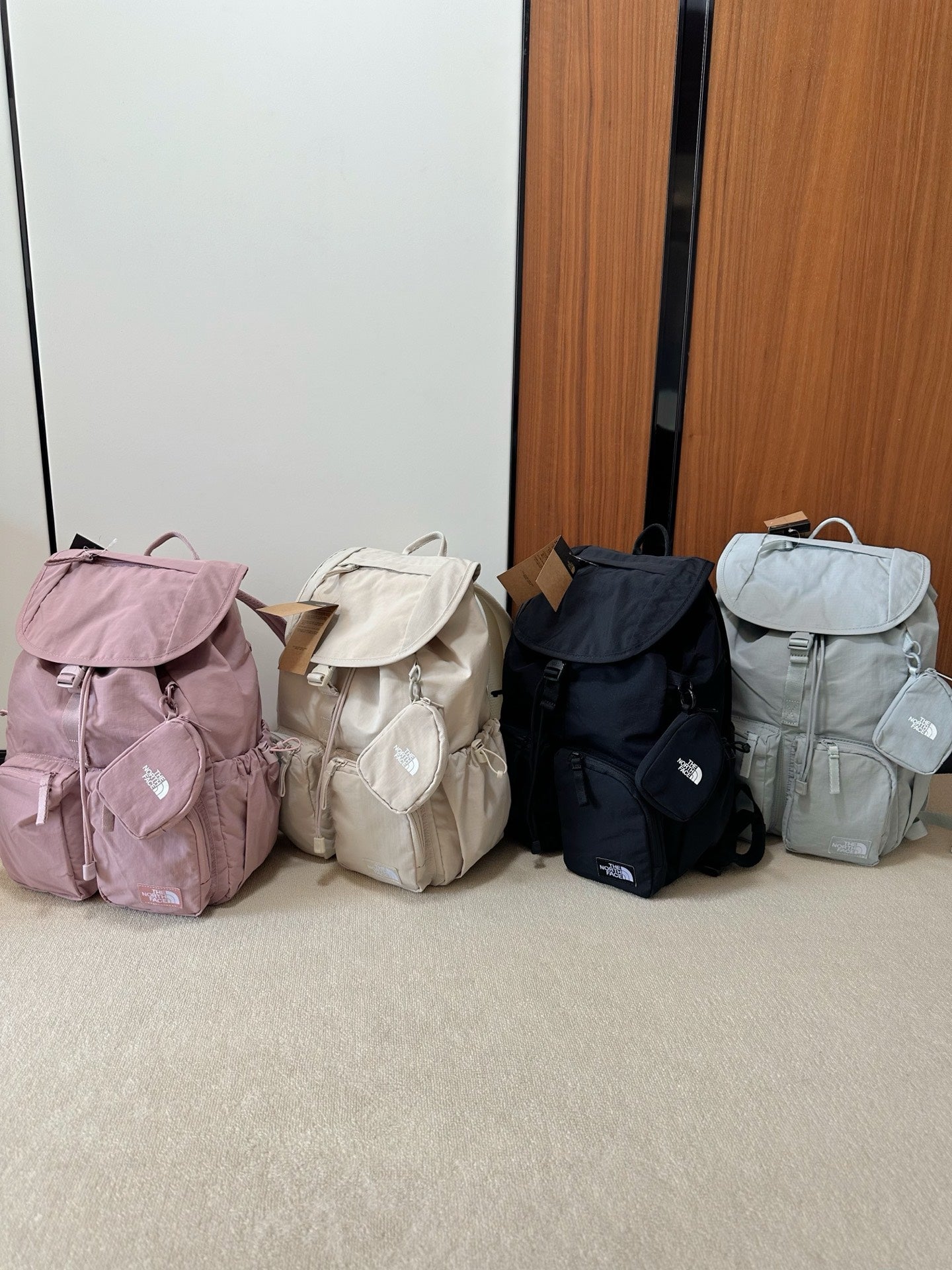 The North Face backpack 16L 26x 12 x 38 cm