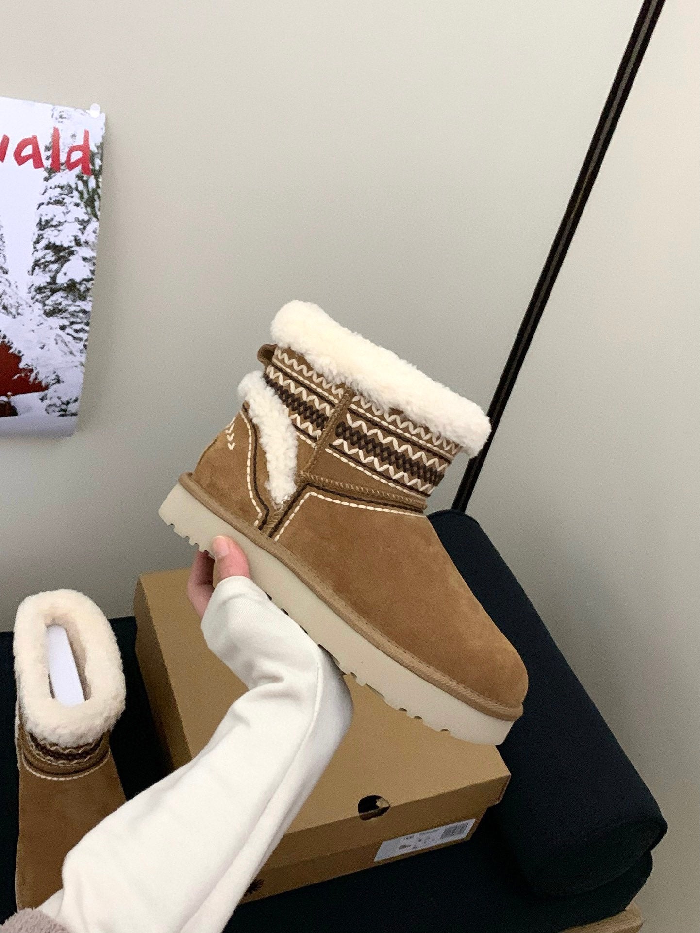 UGG BOOTS