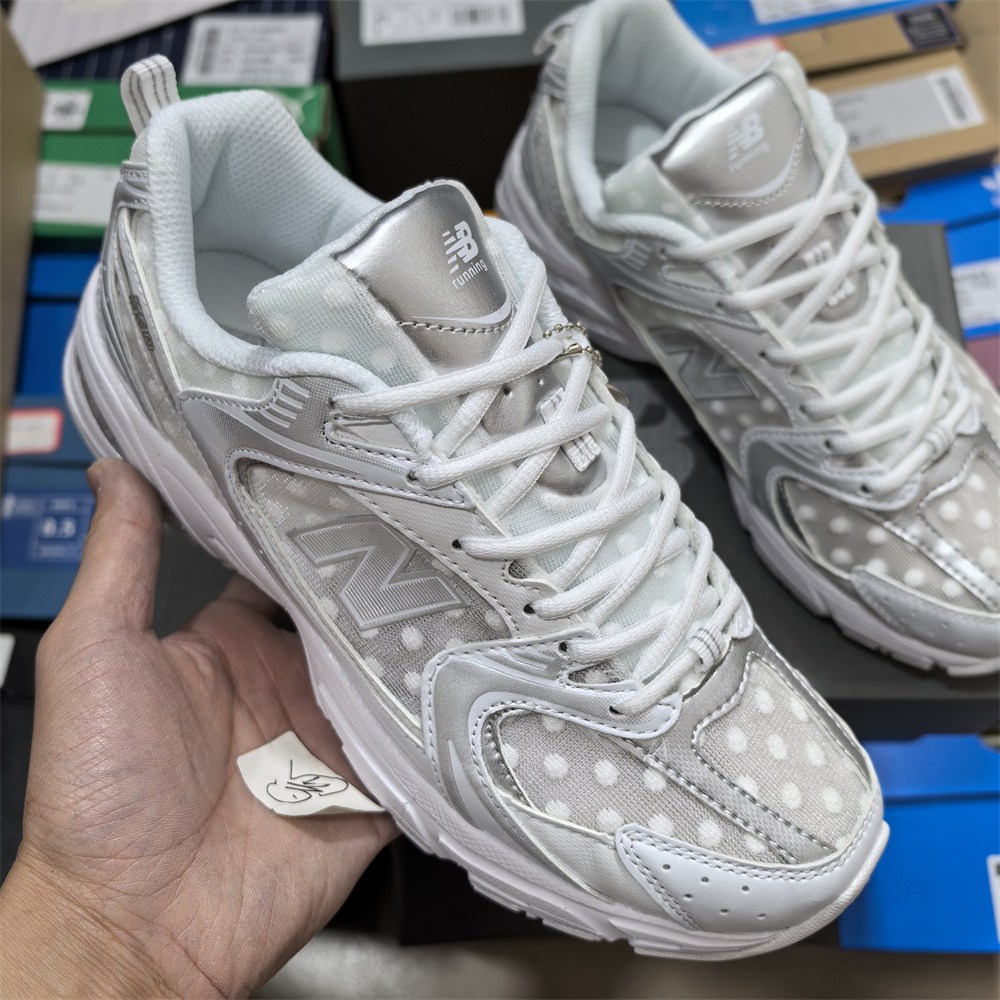 NewBalance Inspired New Balance 530 - F3