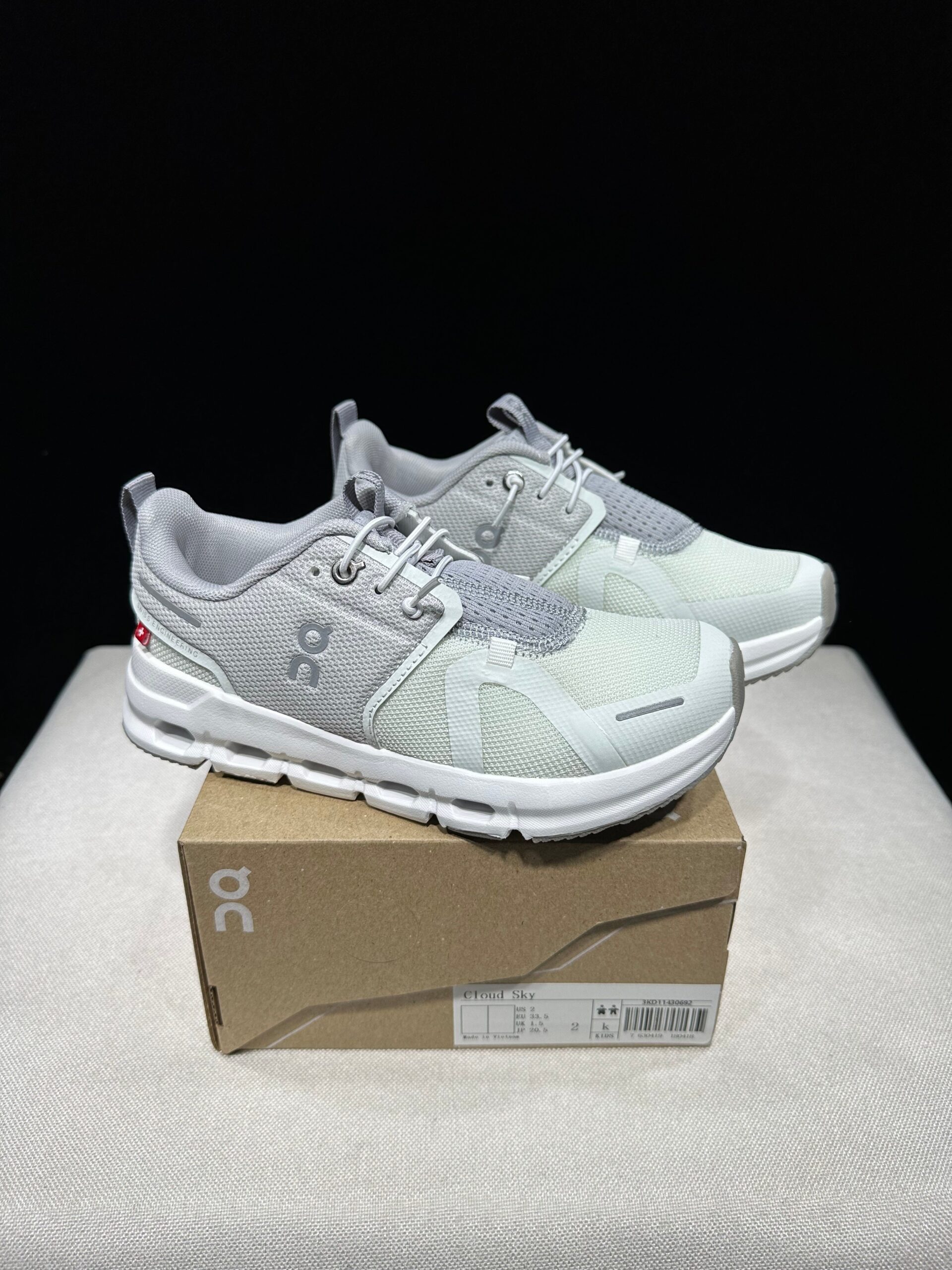 ON RUNNING Inspired On Cloud Sky 7colors