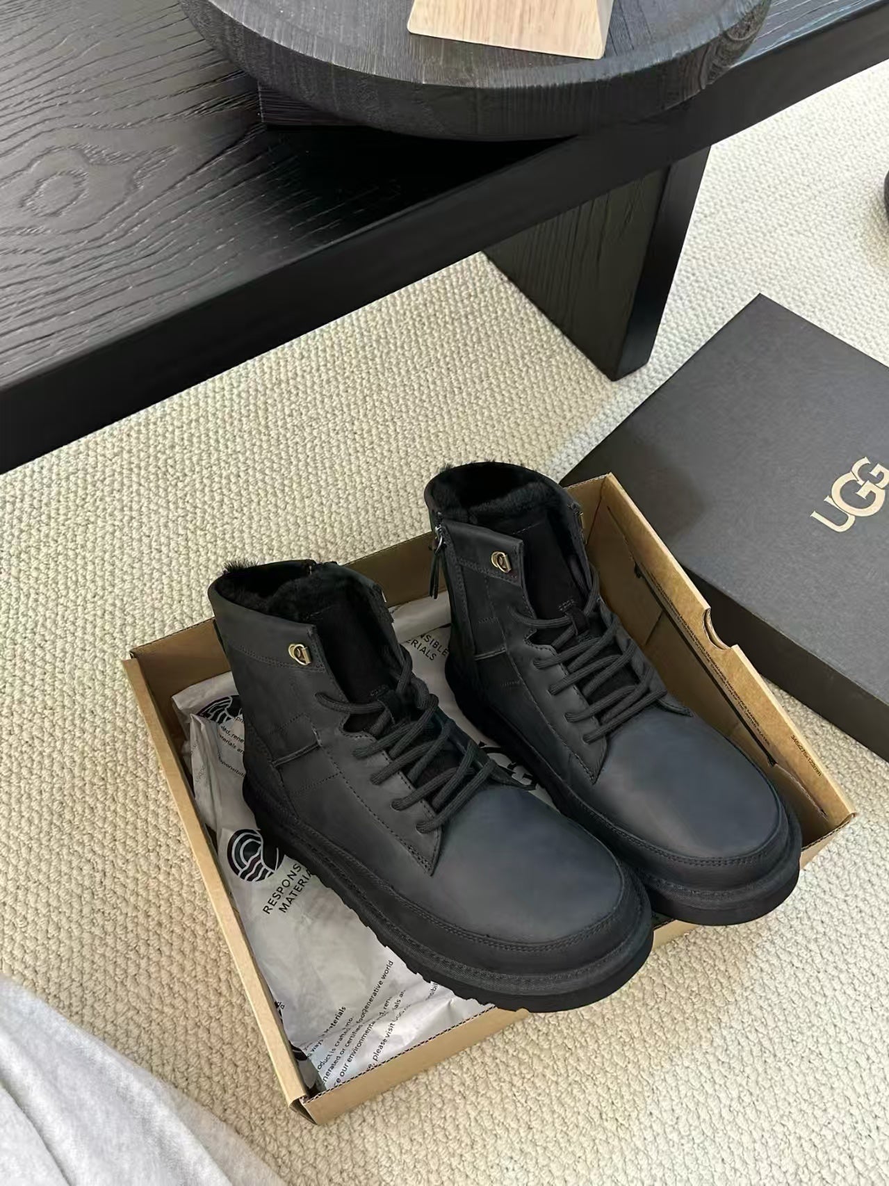 Men's Inspired Ugg Shoes Euro size from 40 to 45