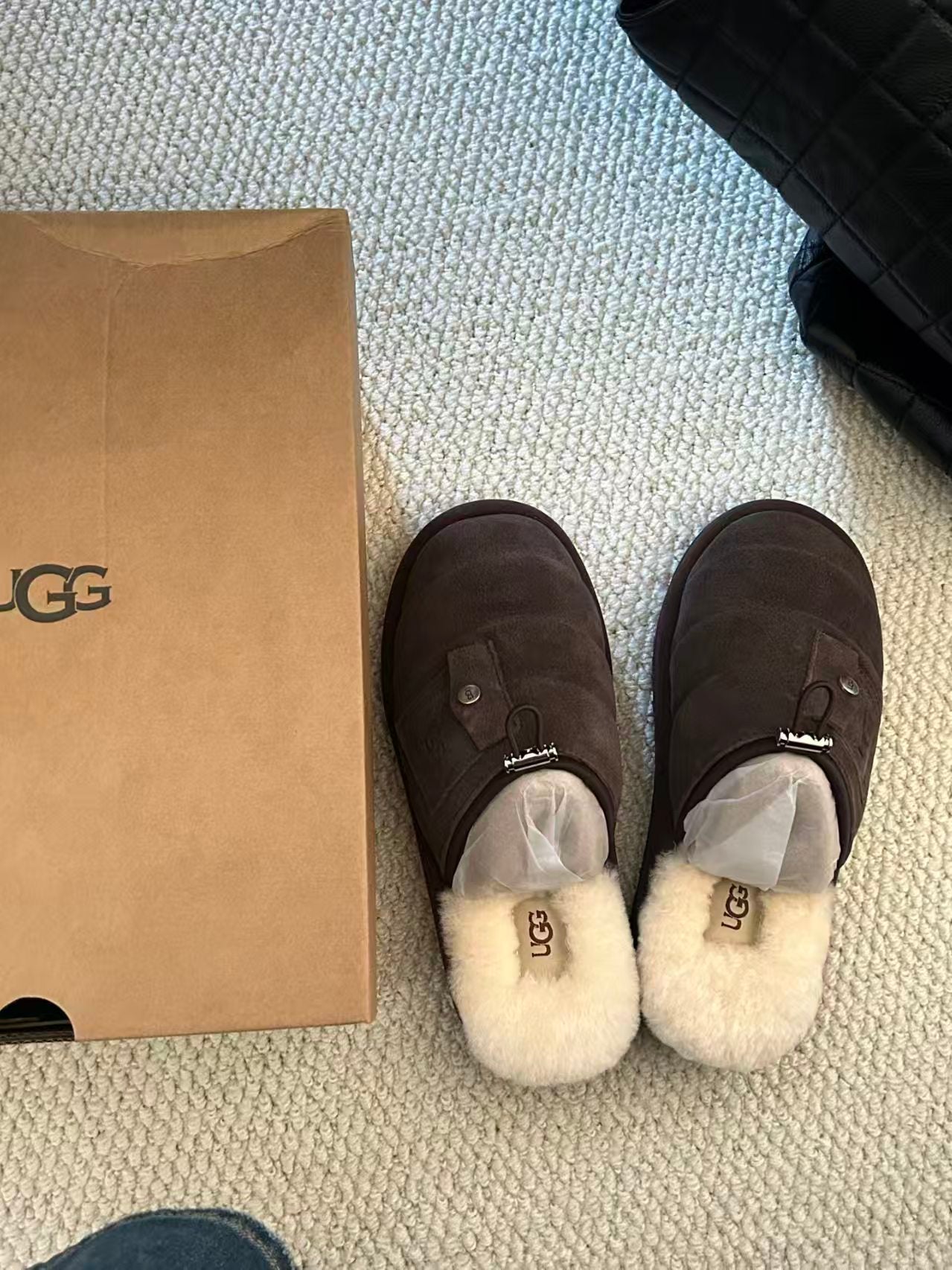 UGG BOOTS