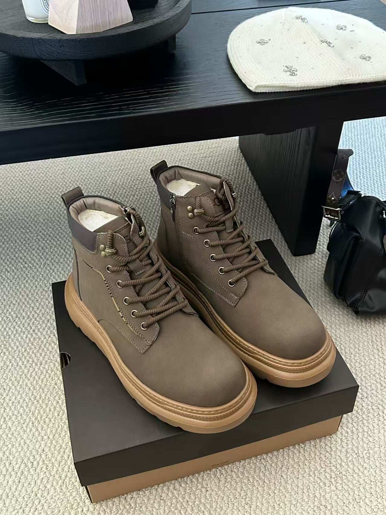 Men's Ugg Shoes Euro size from 40 to 44