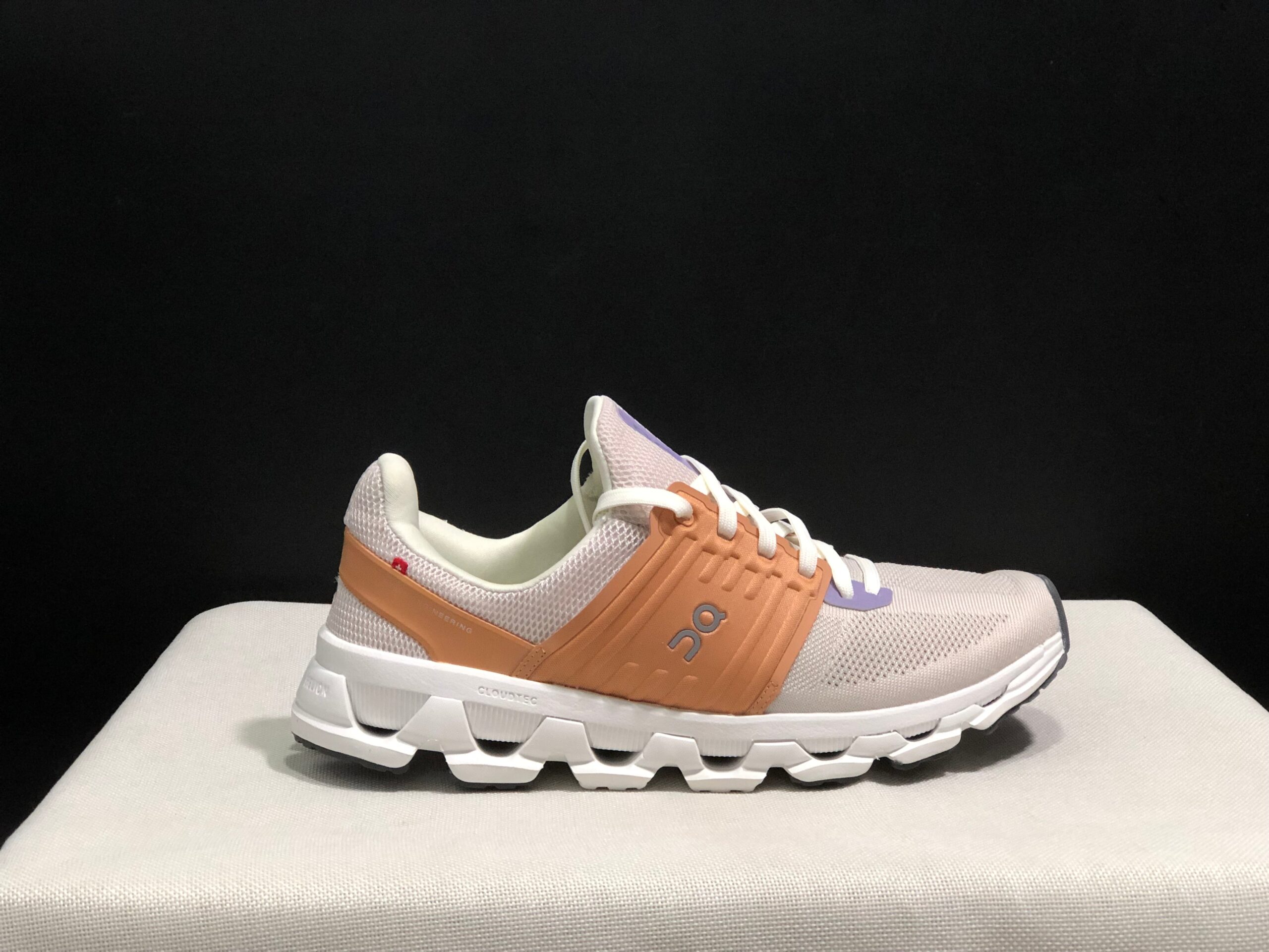 On Running shoes inspired Cloudswift 3