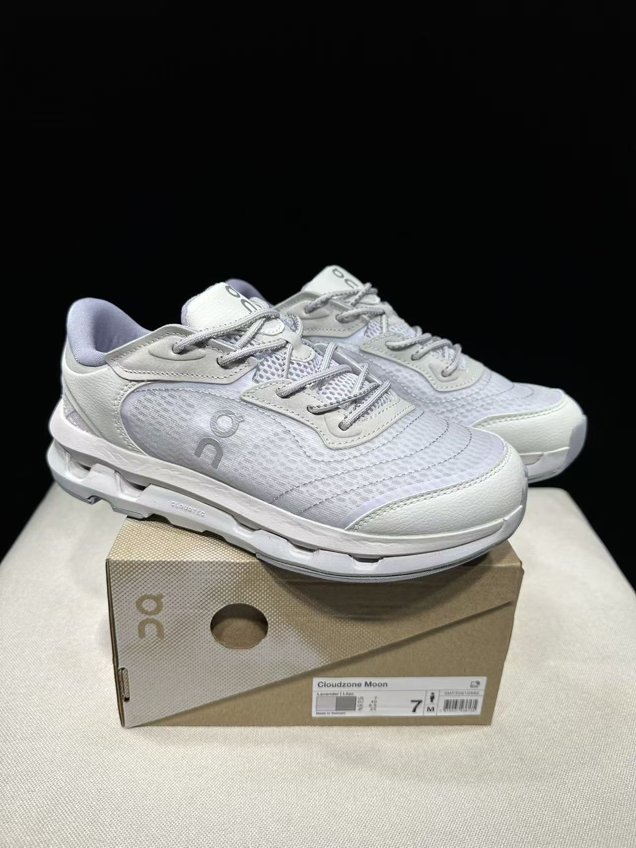 ON RUNNING Inspired On Cloudzone KITH x 6colors