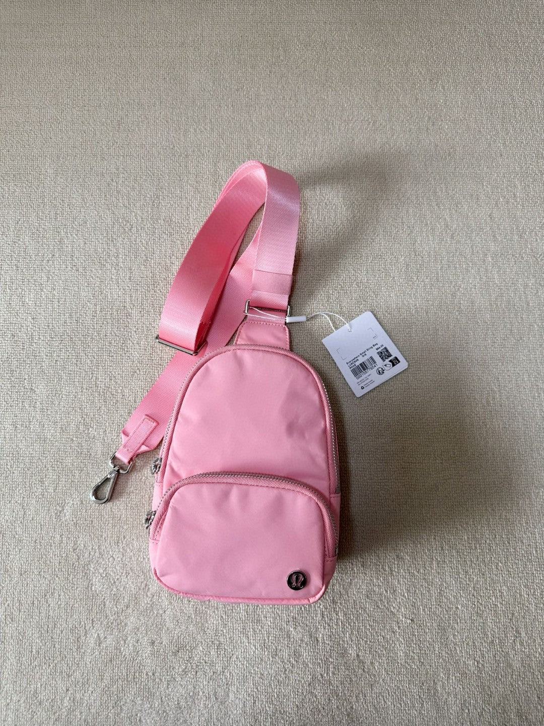 Lululemon Everywhere Small Sling Bag